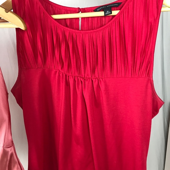 Lot 3 Tops - Nine West- Banana Republic- Forever21 - Picture 4 of 8